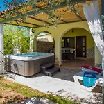 بيت للعطل Lee House, Wi-fi,free Parking, Hot Tube *