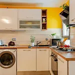 Lee House, Wi-fi,free Parking, Hot Tube Prázdninový dům