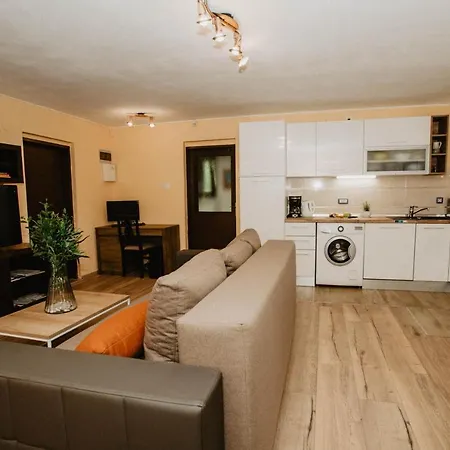 Lee House, Wi-fi,free Parking, Hot Tube Feriehus *