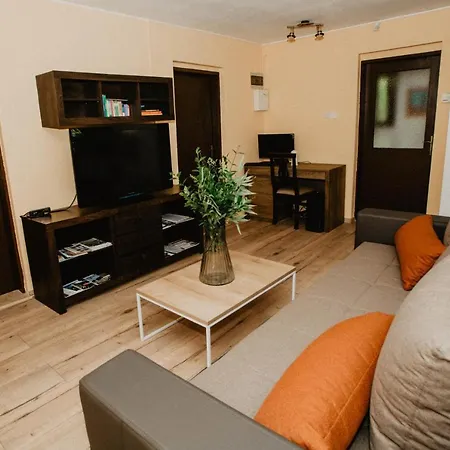 Ferienhaus Lee House, Wi-fi,free Parking, Hot Tube