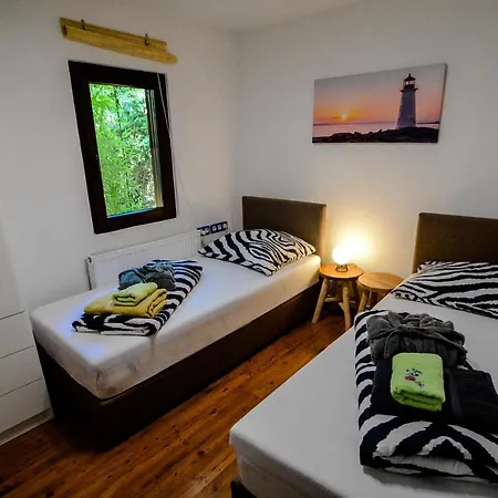 Lee House, Wi-fi,free Parking, Hot Tube Ferienhaus *