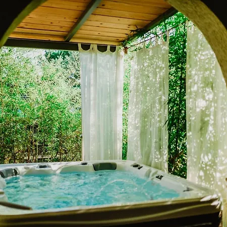 Ferienhaus Lee House, Wi-fi,free Parking, Hot Tube Peroj