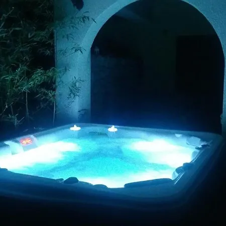 Lee House, Wi-fi,free Parking, Hot Tube *