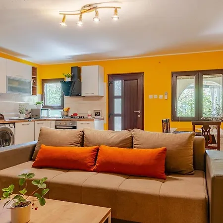 Lee House, Wi-fi,free Parking, Hot Tube Semesterbostad
