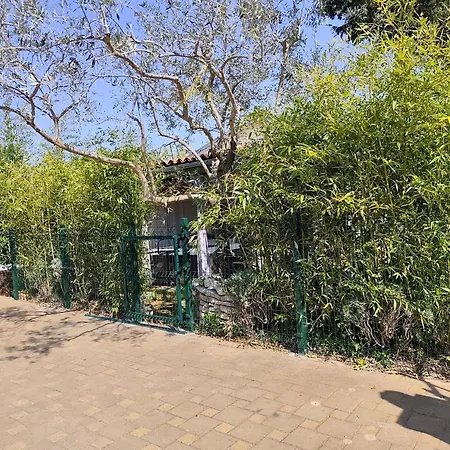 Lee House, Wi-fi,free Parking, Hot Tube Prázdninový dům *