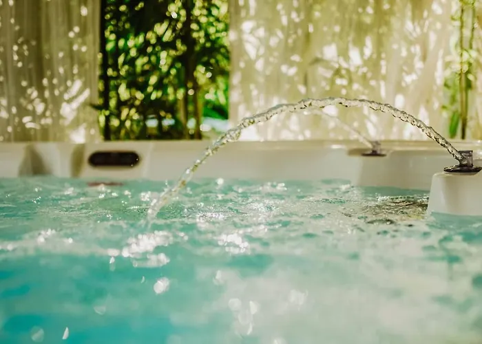 Lee House, Wi-fi,free Parking, Hot Tube Prázdninový dům Peroj